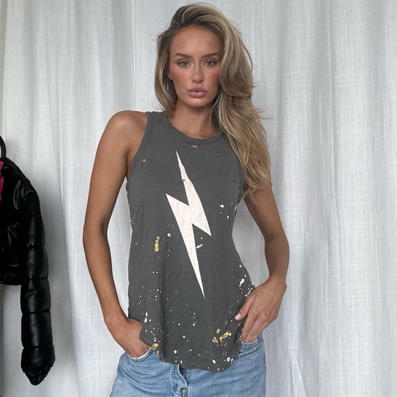 Lighting bolt tank top muscle tank size m - Picture 3 of 3